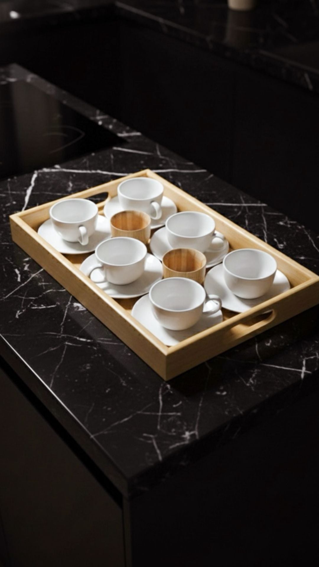 6’lı Porselen Kahve Fincan Seti – Bambu Servis Tepsili Şık Sunum Seti