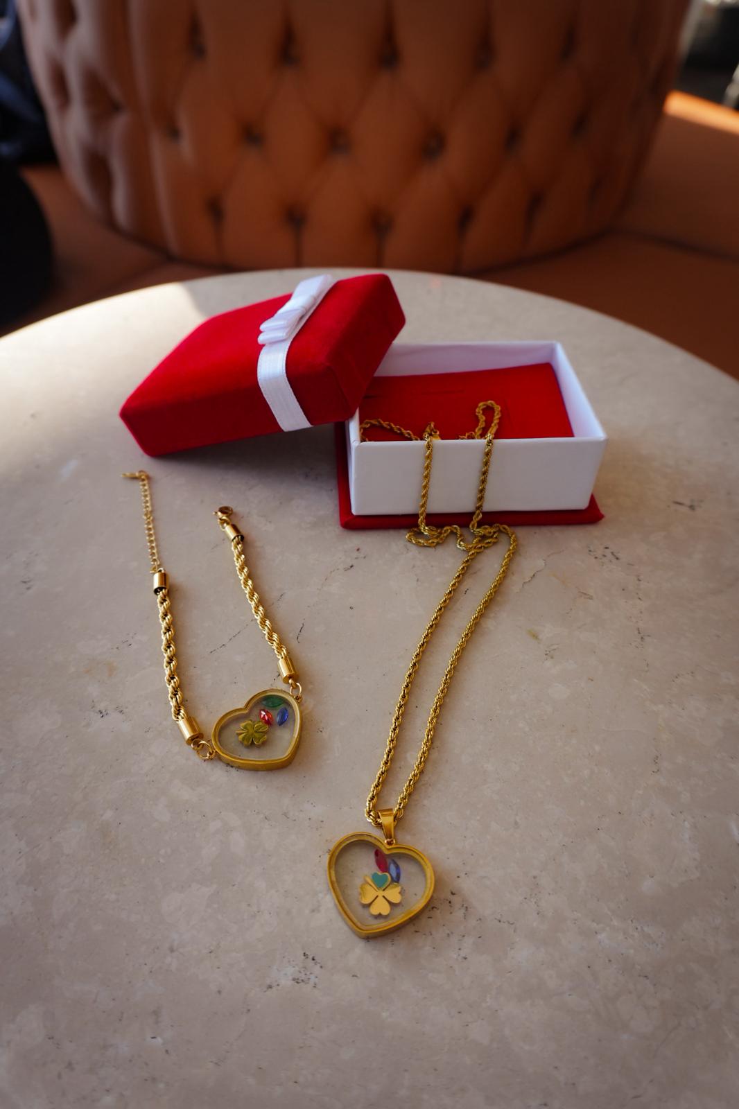 Kalpli Yonca Figürlü Gold Kaplama Kolye & Bileklik Seti – Şans ve Zarafet Bir Arada