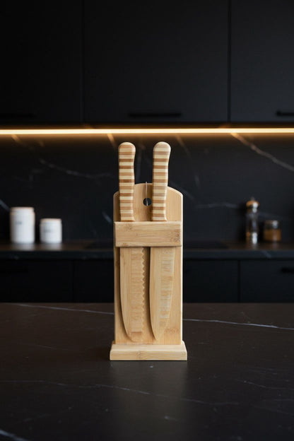 Doğal Bambu Bıçak Seti – 2’li Şef & Ekmek Bıçağı + Bambu Blok Stand